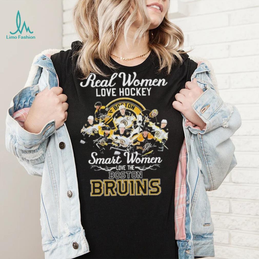 nhl boston bruins real women love hockey smart women love the bruins  signatures shirt Sweater - Limotees