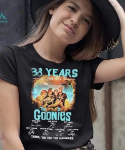 The Goonies 38 Years 1958 2023 Thank You For The Memories Signatures Shirt