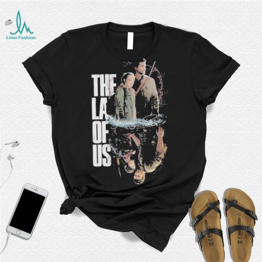 ellie and joel the last of us 2 wallpaper signatures shirt