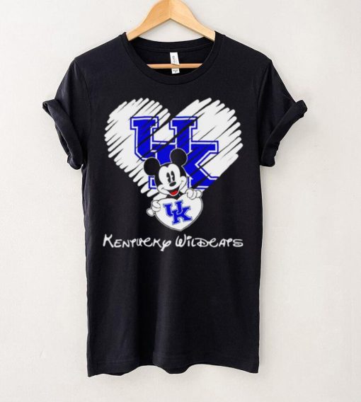 2023 Mickey Mouse heart Love Kentucky Wildcats logo shirt