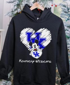 2023 Mickey Mouse heart Love Kentucky Wildcats logo shirt