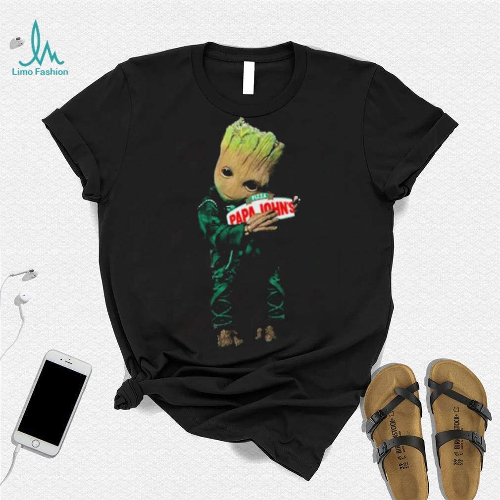 Baby groot hug pizza papajohn logo 2023 t shirt Baby groot hug pizza papajohn logo 2023 t shirt