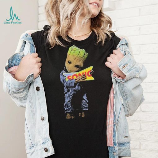 Baby yoda hug sonic logo 2023 t shirt