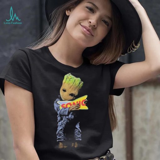 Baby yoda hug sonic logo 2023 t shirt