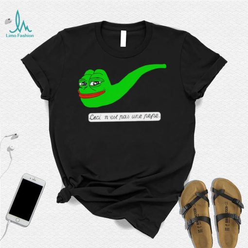 Ceci n’est pas une pepe meme shirt