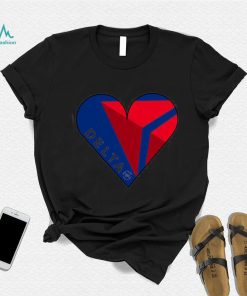 Delta Air Lines heart shirt