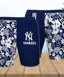 New York Yankees All Over Print Flowery Summer Beach Shorts – Navy