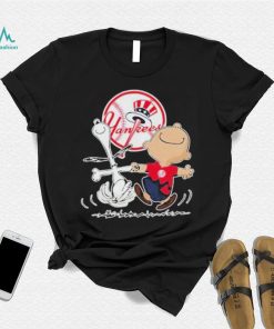 New York Yankees Charlie Brown Snoopy New York Yankees T Shirt