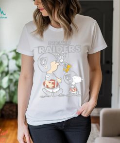 Oakland Raiders Snoopy Plays The Football Game shirt