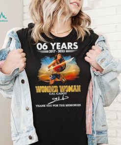 Official 60 years 2017 – 2023 Wonder Woman Gal Gadot thank you for the memories signature shirt