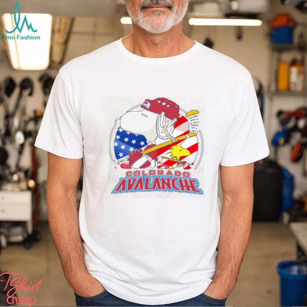 Colorado Avalanche Shirt, Hockey Vintage Tee Tops Short Sleeve