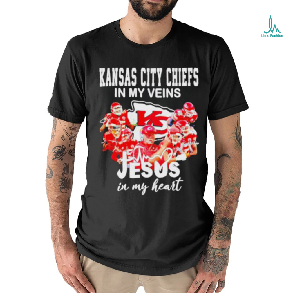 Vintage Heart Kansas City Chiefs NFL Football Shirt - Limotees