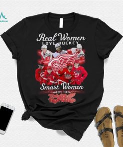 Real Women Love Football Smart Women Love Detroit Red Wings T Shirt