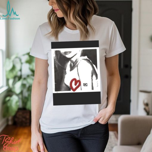 Sabrina Carpenter heart t shirt