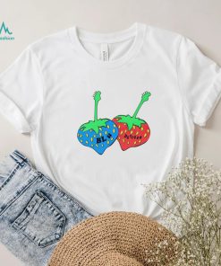 Strawberry Blu Detiger art shirt