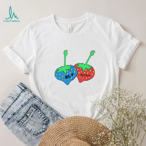 Strawberry Blu Detiger art shirt