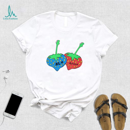 Strawberry Blu Detiger art shirt