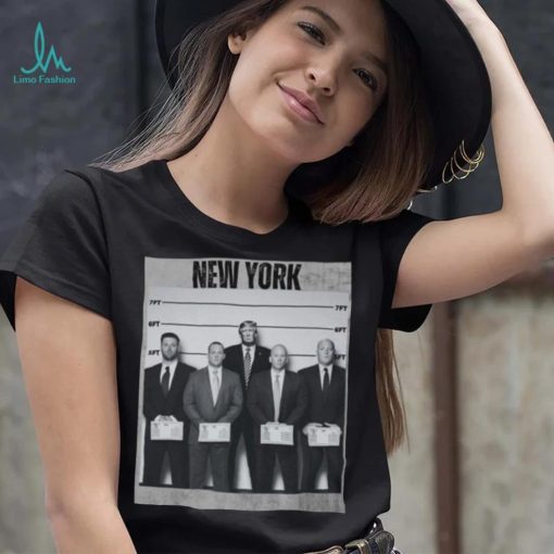 Trump lineup with secret service shirt