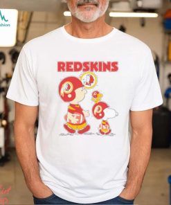 Washington Redskins Snoopy Plays The Football Game shirt