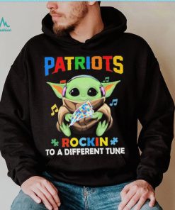 Autism New England Patriots Baby Yoda Rockin To A Different Tune Shirt