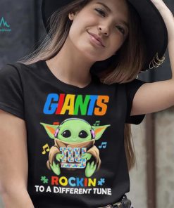 Autism New York Giants Baby Yoda Rockin To A Different Tune Shirt