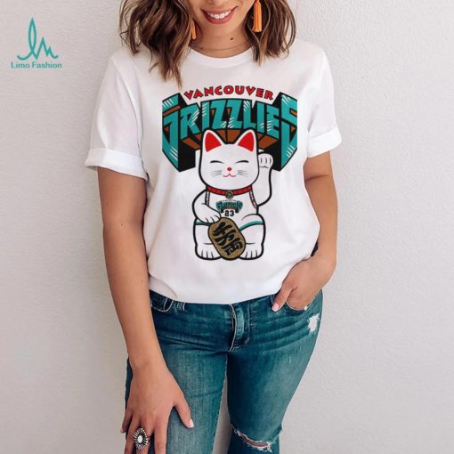Maneki Neko Lucky cat X Vancouver Grizzlies logo shirt