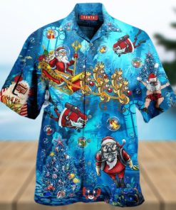 Santa Claus Explore The Sea Hawaiian Shirt