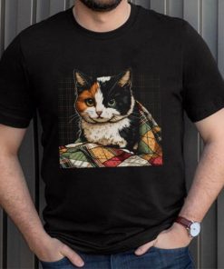 CALICO CAT ON A QUILT SHIRT