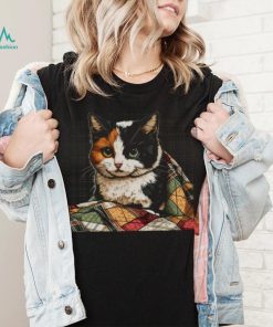 CALICO CAT ON A QUILT SHIRT