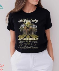 Motley Crue Mix Baby Yoda 42nd Anniversary 1981 – 2023 Thank You For The Memories T Shirt