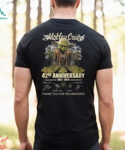 Motley Crue Mix Baby Yoda 42nd Anniversary 1981 – 2023 Thank You For The Memories T Shirt