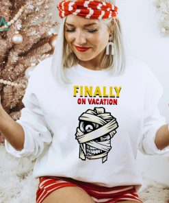 Mummy’s Skull finally on vacation art shirt