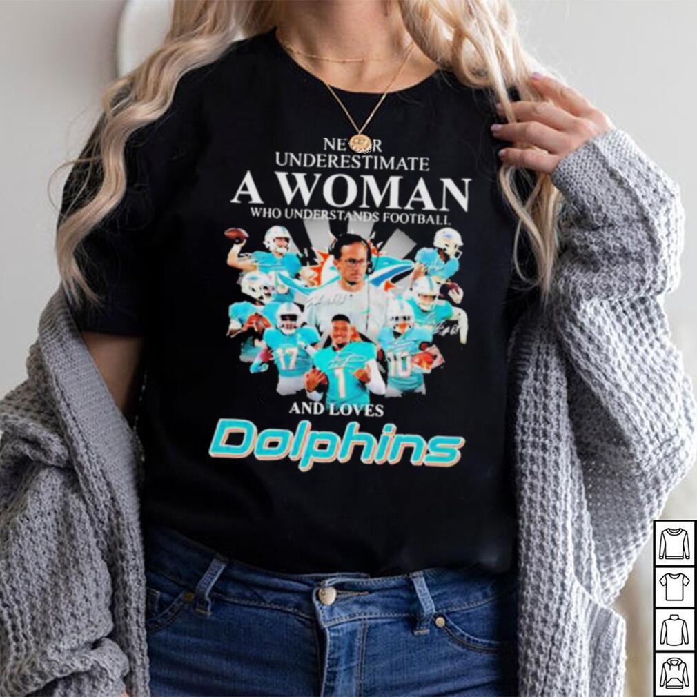 She Loves The Miami Dolphins Shirt - Limotees