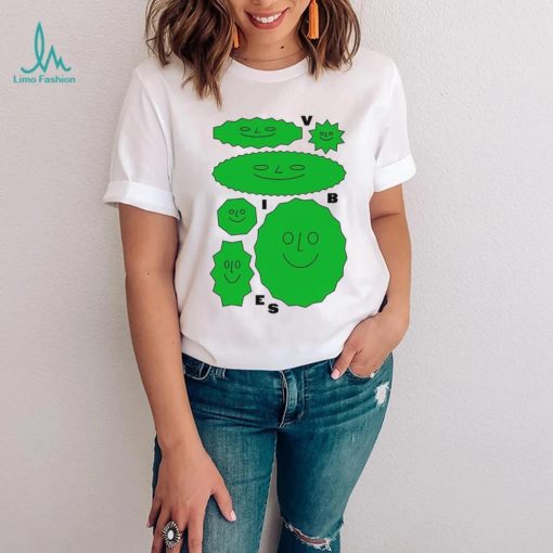 Vibes smiley shirt