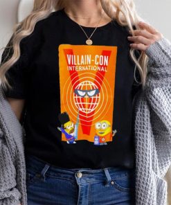 Villain con international Minion shirt