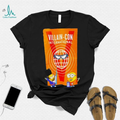 Villain con international Minion shirt