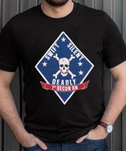 Vintage Swift Silent Deadly Skull & Crossbones T Shirt Single Stitch Size Small