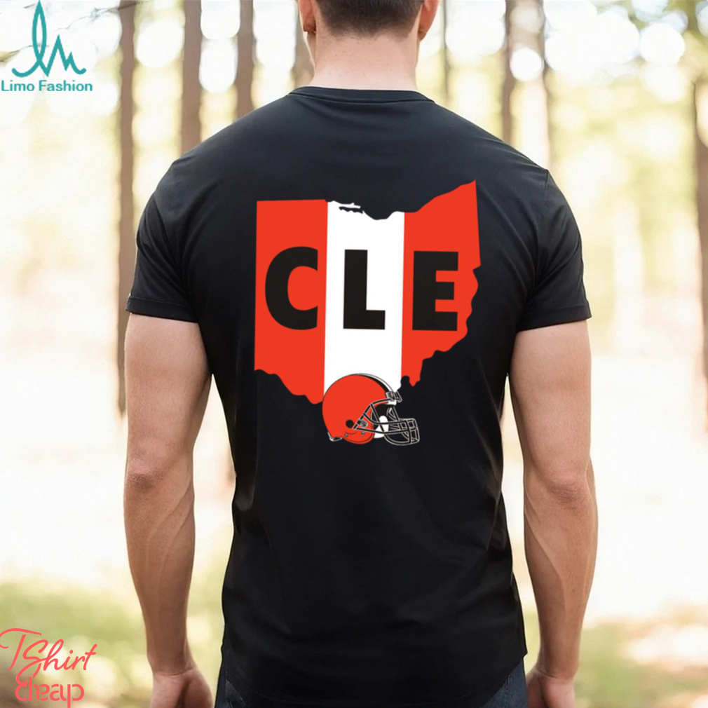 Cleveland Browns Sweatshirt Cute Snowflakes graphic gift for men