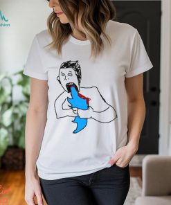 Elon devouring his Twitter new shirt