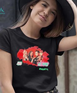 Ladygaga wear a Black Pink shirt