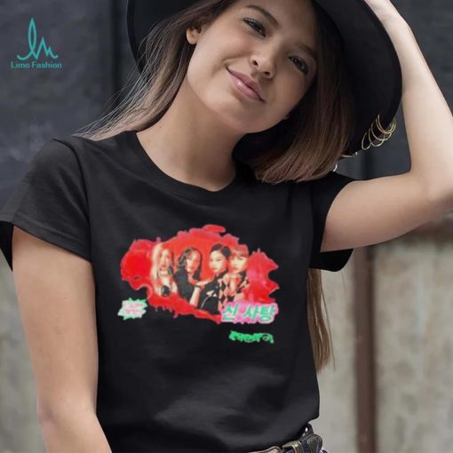 Ladygaga wear a Black Pink shirt