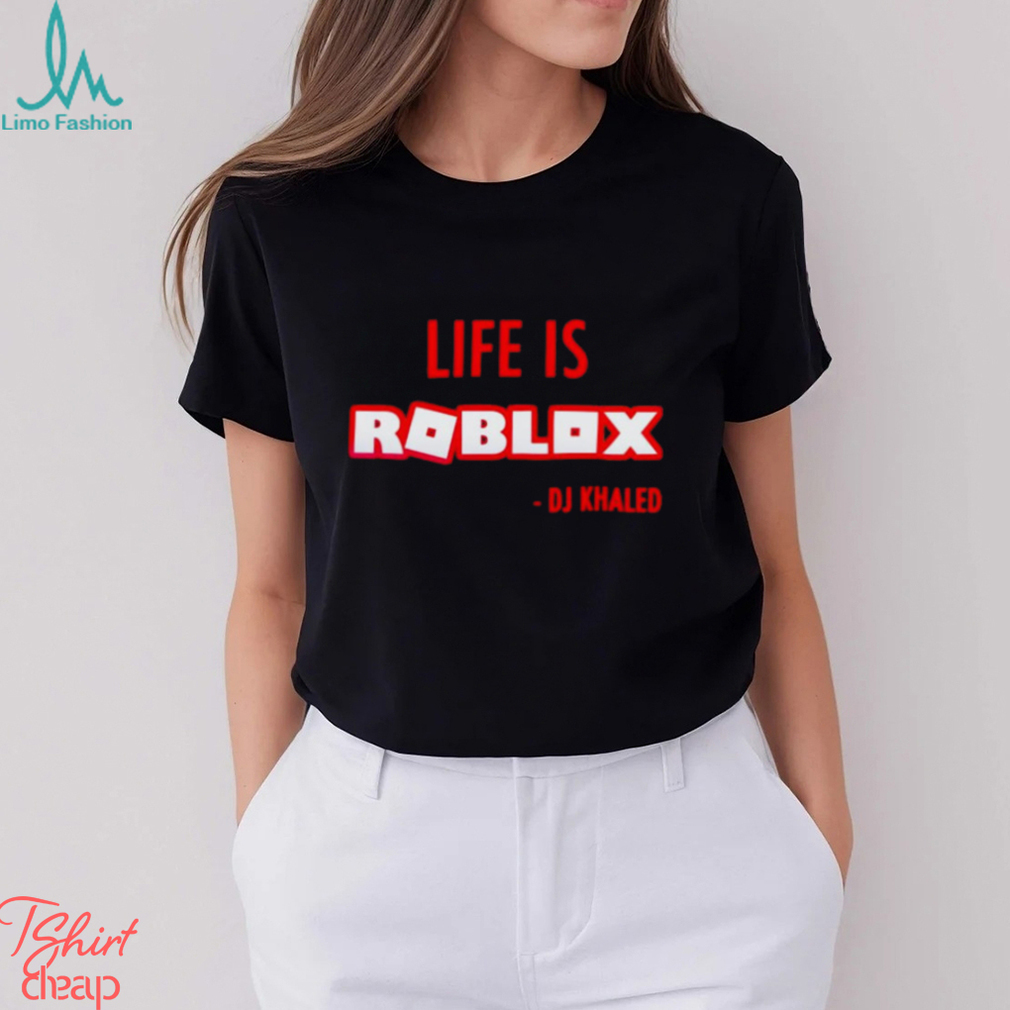 White Roblox suit T-shirt em 2023