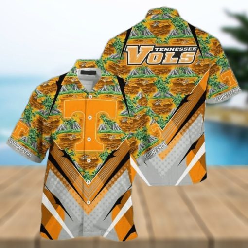 NCAA Tennessee Volunteers Hawaiian Shirt Palm Trees And Mountains Beach Lovers Gift