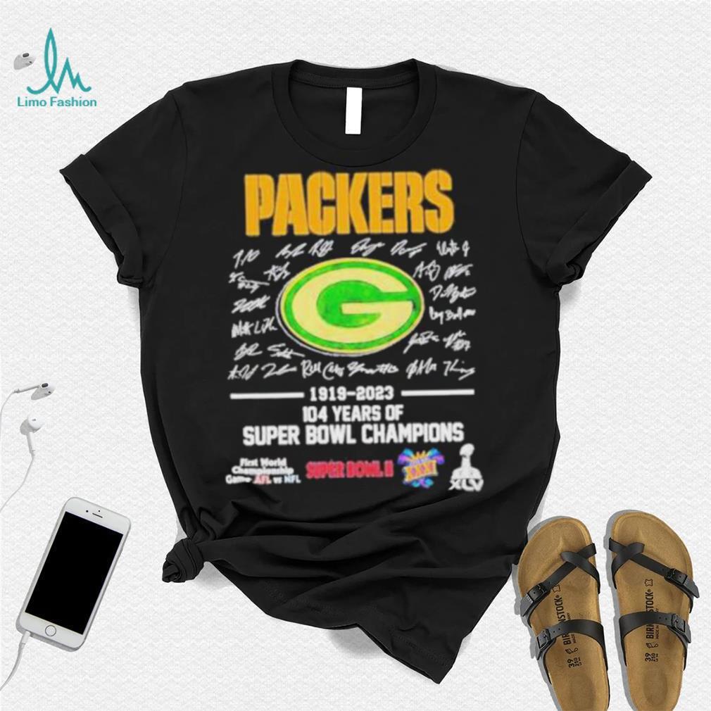 Original Green Bay Packers 1919 2023 104 Years Of Super Bowl Champions  Signatures Shirt - Limotees