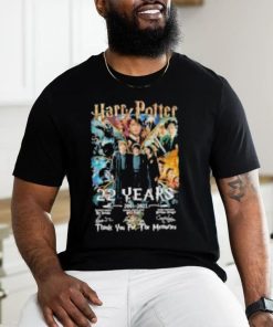 22 years 2001 2023 Harry Potter member thank you for the memories signatures shirt