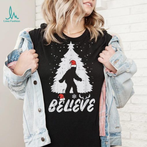 Believe Bigfoot Sasquatch Funny Christmas Men Kids Xmas Shirt