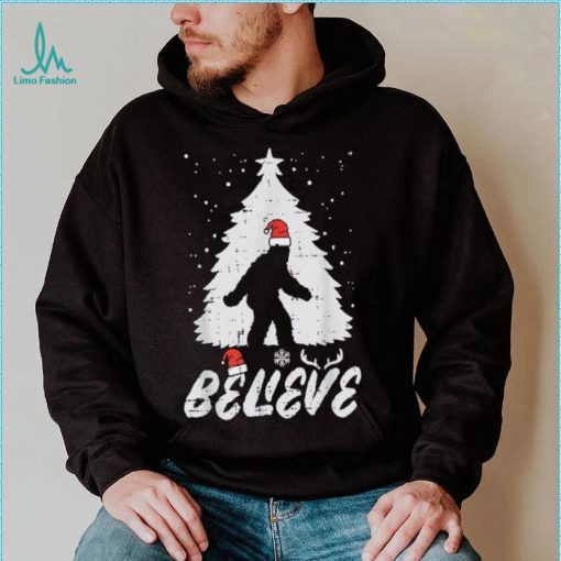 Believe Bigfoot Sasquatch Funny Christmas Men Kids Xmas Shirt