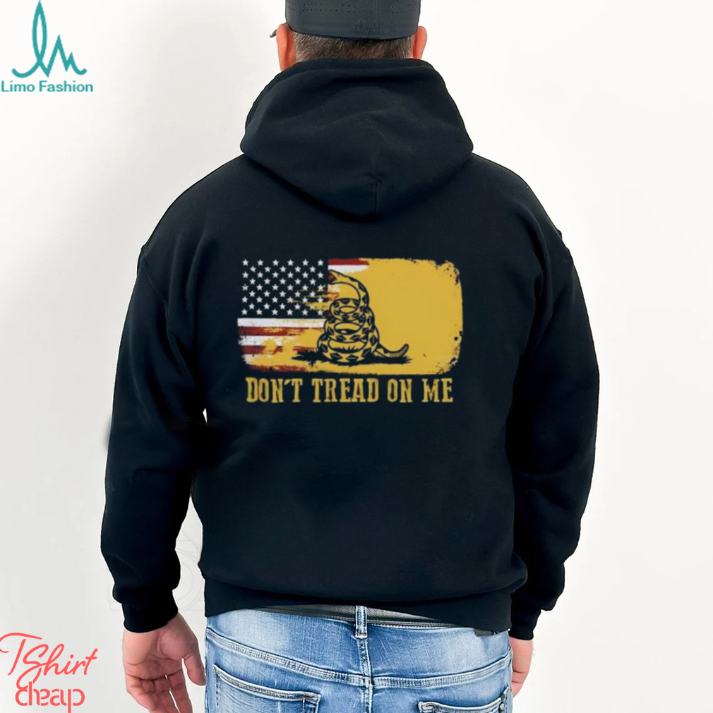 Black Don’T Tread On Me Patriotic Gadsden Flag T Shirt Flags Of The United States Shirt Gift For Men Women Black Don’T Tread On Me Patriotic Gadsden Flag T Shirt Flags Of The United States Shirt Gift For Men Women