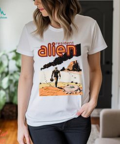 Comic Alien Space Doctor Medicine Peter Hogan Resident Alien shirt
