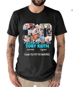 Official 30 years of 1993 2023 Toby Keith thank you for the memories signatures shirt